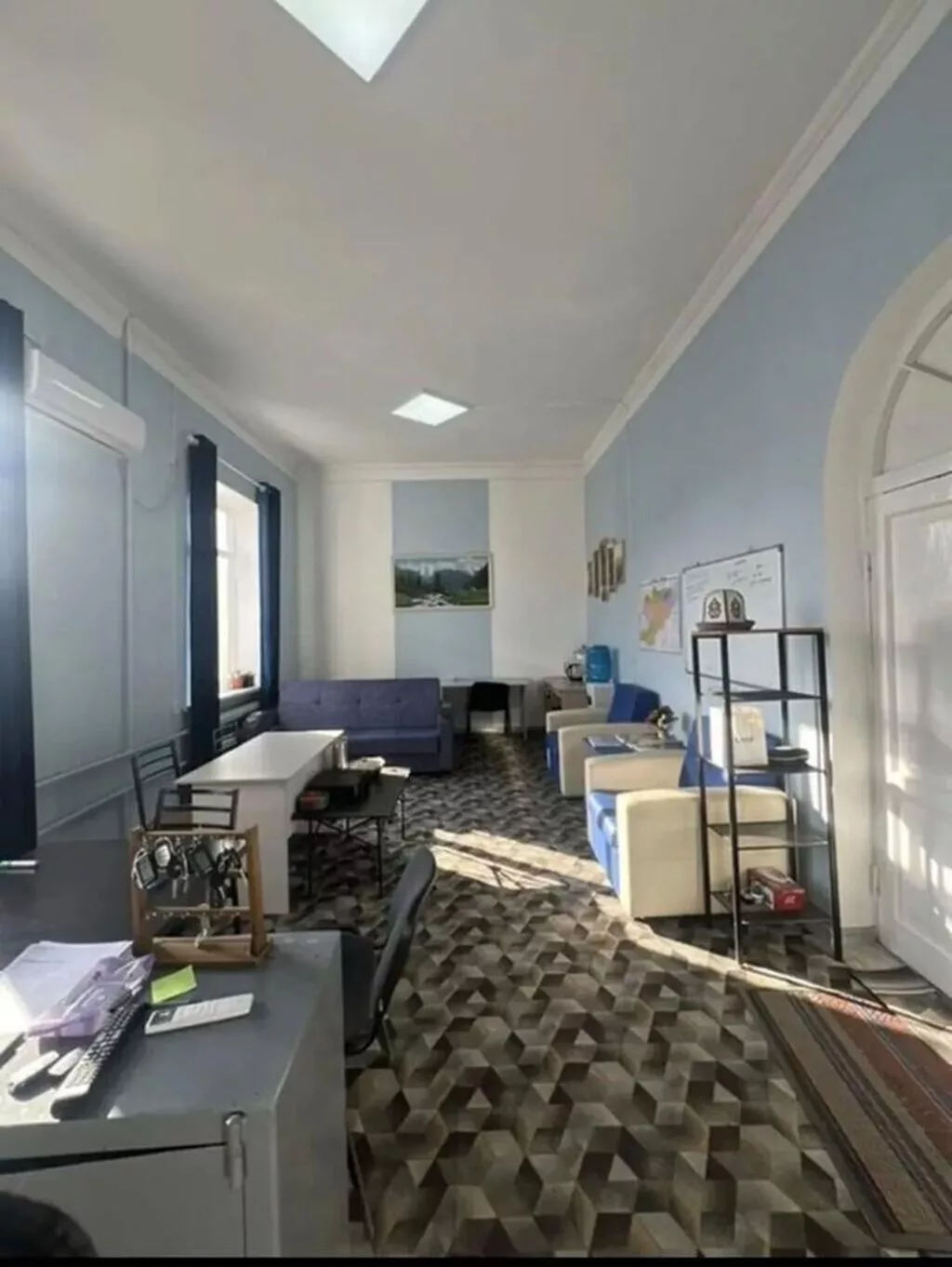 Сдаю The entire office: 31 м², В административном здании, С ремонтом, High ceilings
