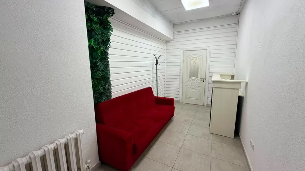 $135 000 → коммерция в Тихом центре → потенциально $1 300 аренды в