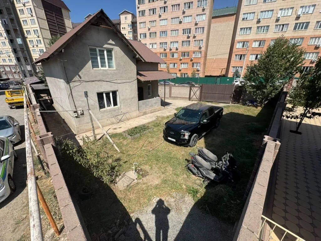 Продаётся уютный жилой 2 этажный дом в ж.м. Кок Жар на первой линии 📐