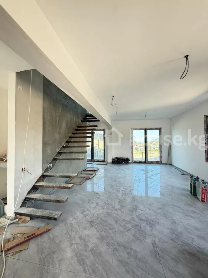 Продажа Дом, 5-комн.: город Бишкек, с. Верхний Орок — за 17 518 000 ⃀