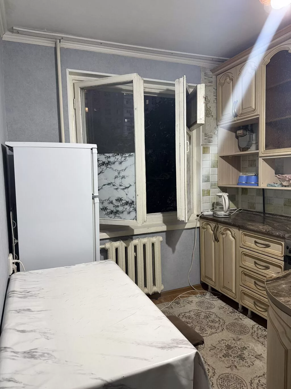 🏠 Сдаётся 1-комнатная квартира 📍 Аламедин-1, Ауэзова 6 💰 Аренда — 37