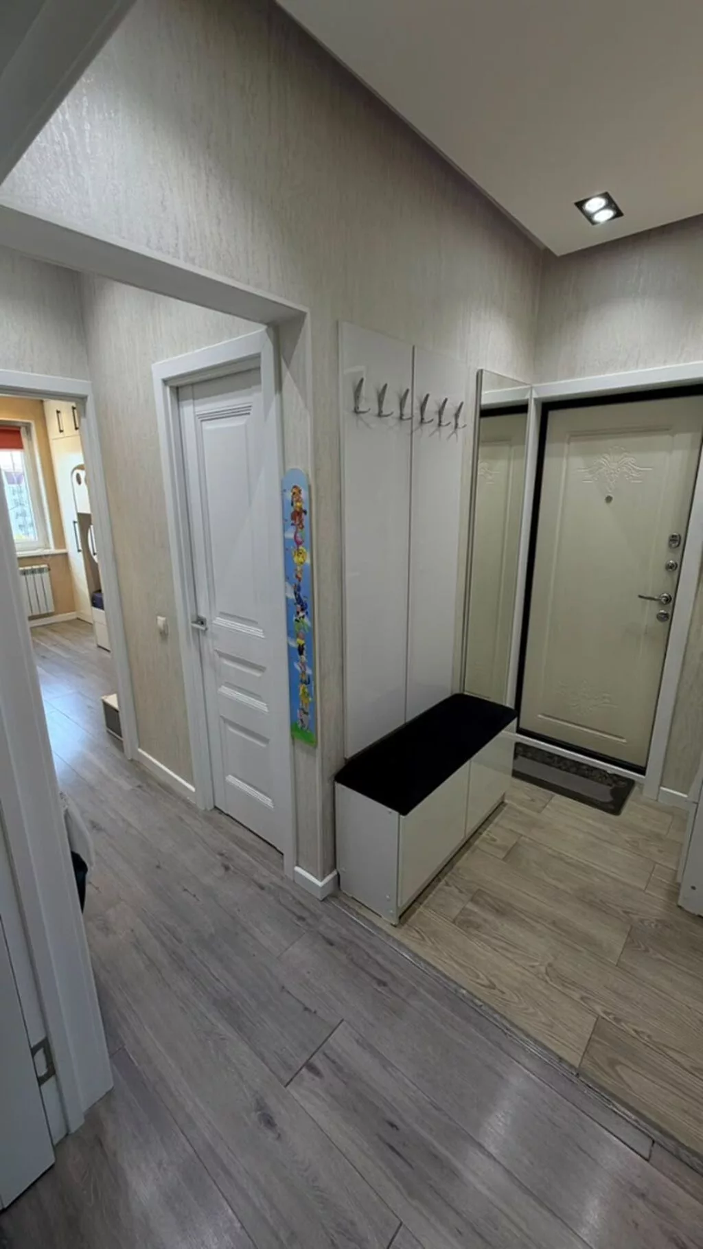 3 комнаты, 62 м², Вечерка 105 серия, 9 этаж, Евроремонт