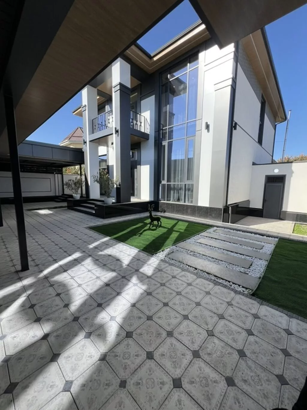 6 комнат, 230 м², 4 соток, Джал, Риэлтор