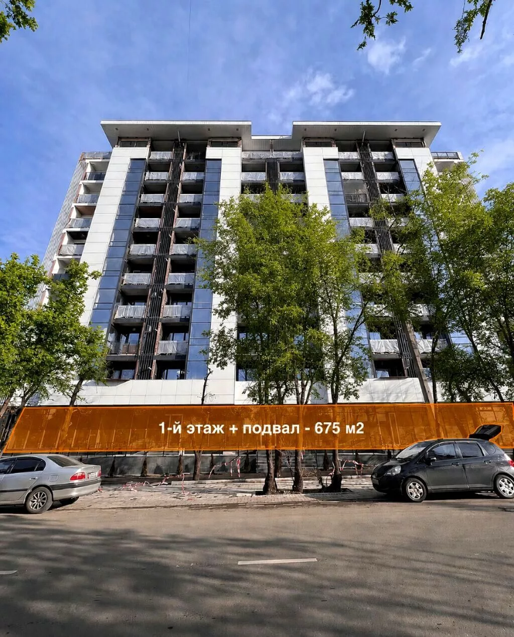 Продажа офисов 696 м², С ремонтом, Многоэтажное здание, 1 этаж