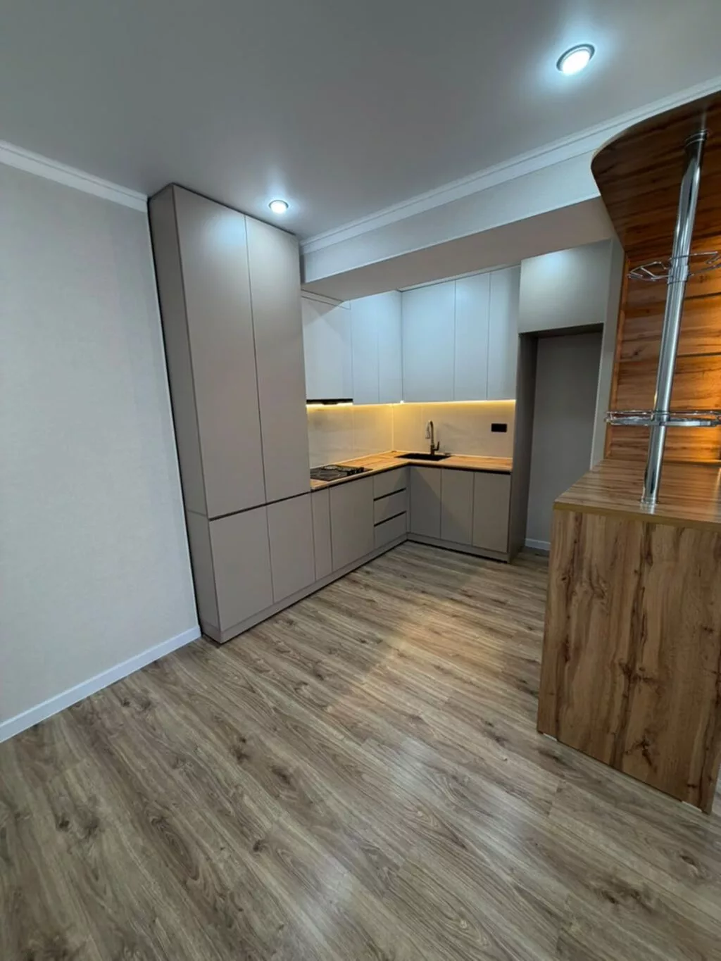 2 комнаты, 55 м², Технопарк 10 этаж