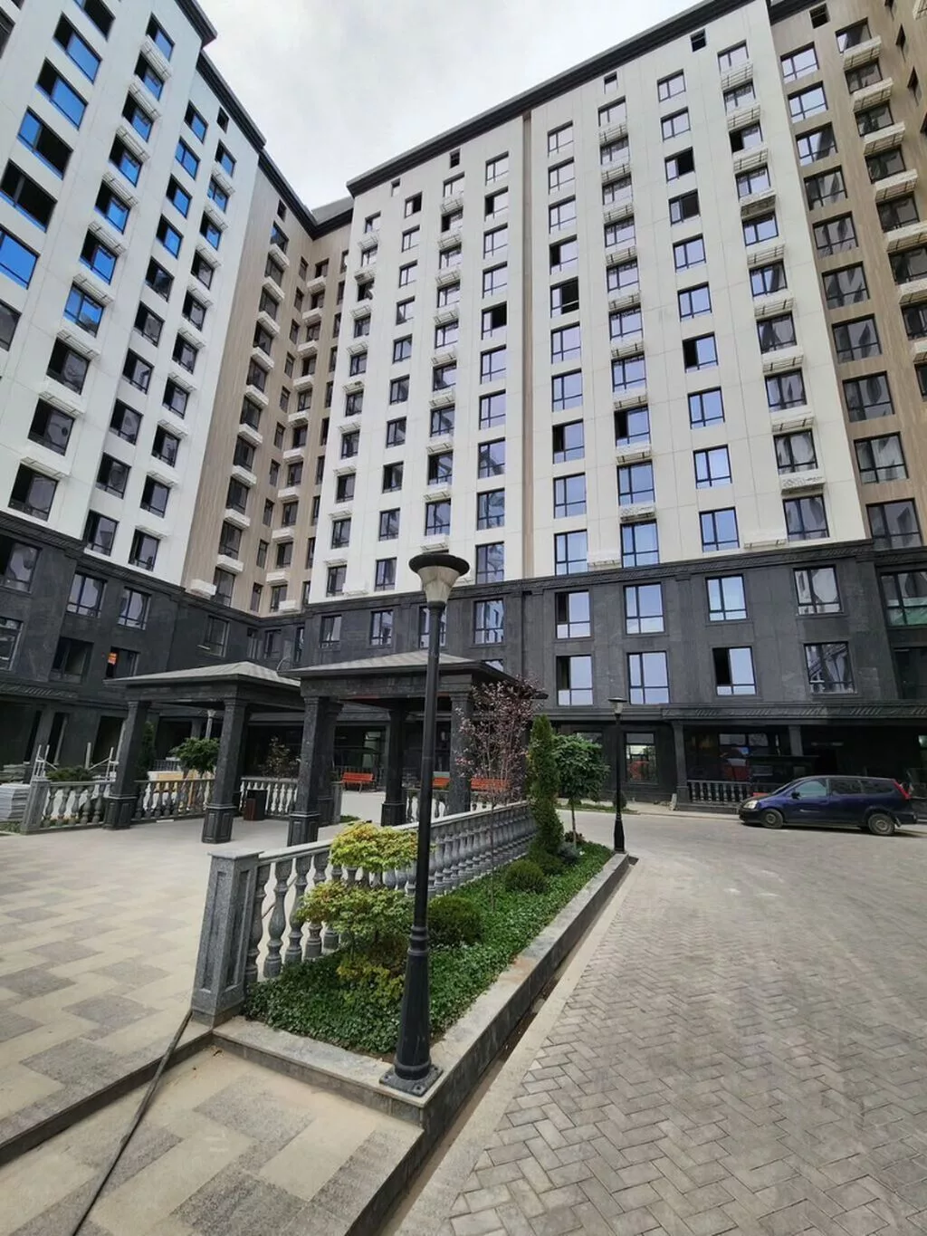 2 комнаты, 88 м², Азия Молл Элитка, 2 этаж, ПСО (под самоотделку)