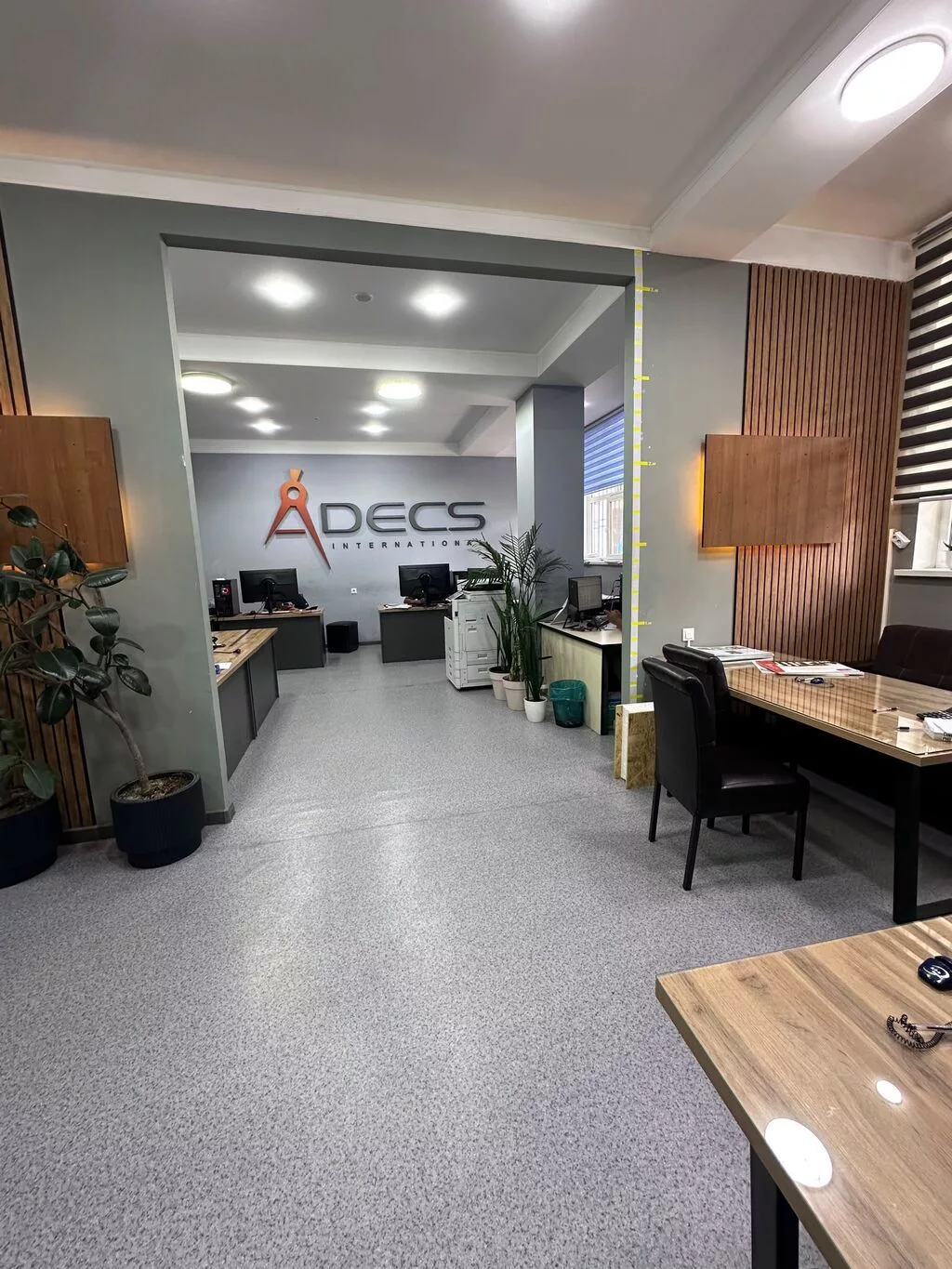 Продажа офисов 252 м², С ремонтом, Многоэтажное здание, 1 этаж