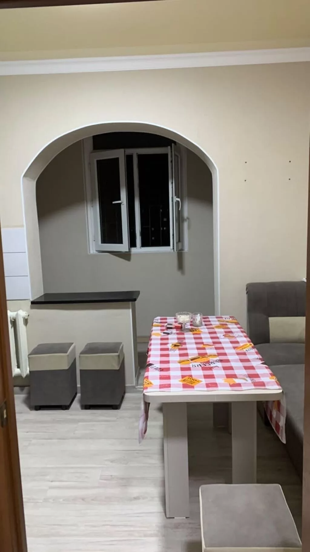 🏠 СРОЧНО СДАЁТСЯ 2-КОМНАТНАЯ КВАРТИРА 📍 Район: 12-й мкр 📐 Площадь: 68