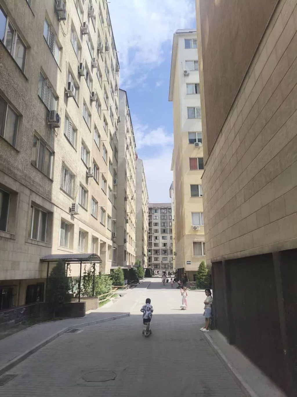 Продажа офисов 36 м², С ремонтом, Многоэтажное здание, 1 этаж
