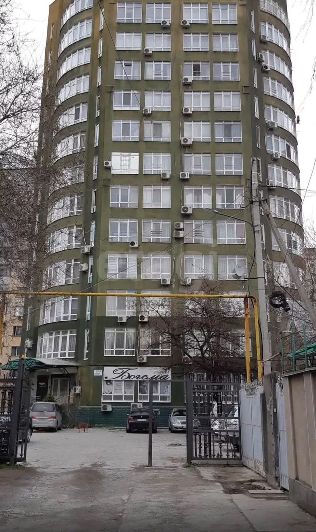 4 комнаты, 135 м², Цум Индивидуалка, 3 этаж, Старый ремонт