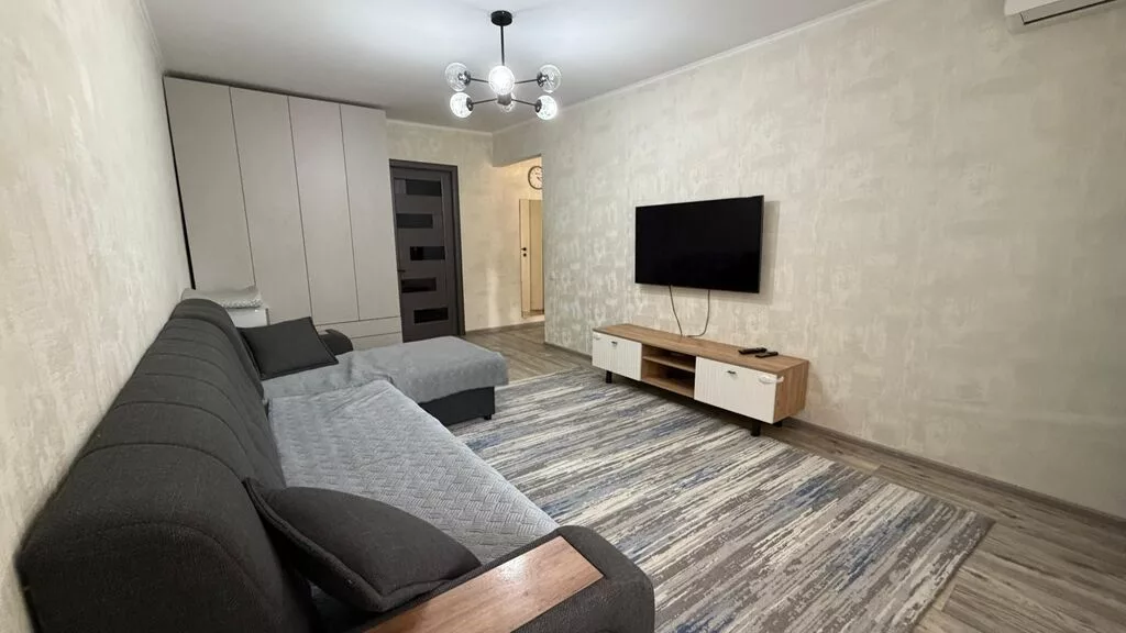 2 комнаты, 50 м², 8 мкр 104 серия, 5 этаж, Свежий ремонт