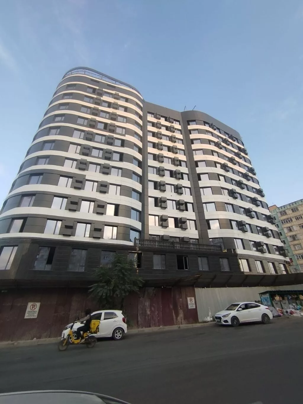 2 комнаты, 77 м², 12 мкр Элитка, 7 этаж, ПСО (под самоотделку)