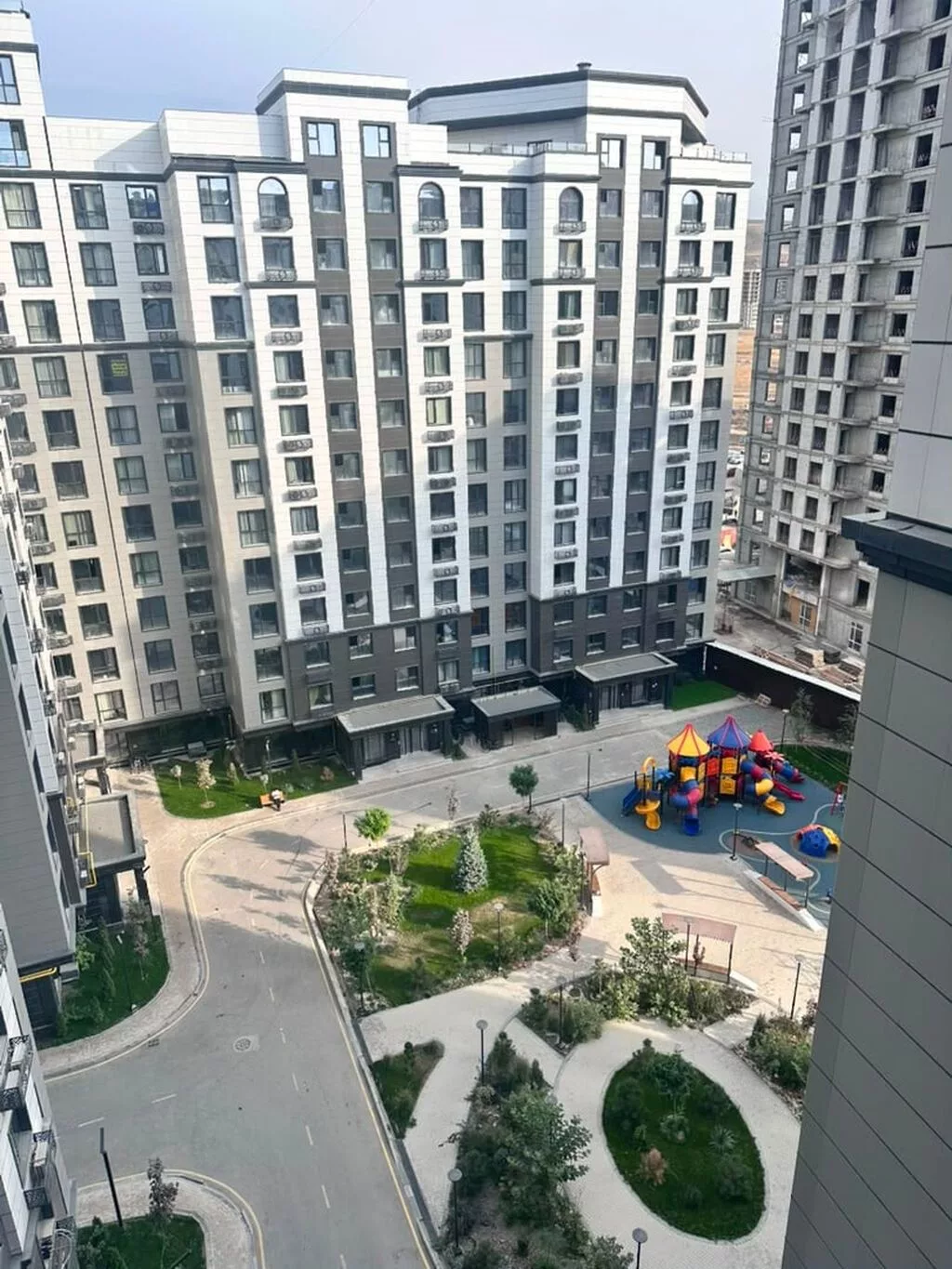 3 комнаты, 109 м², Асанбай мкр Элитка, 10 этаж, ПСО (под самоотделку)