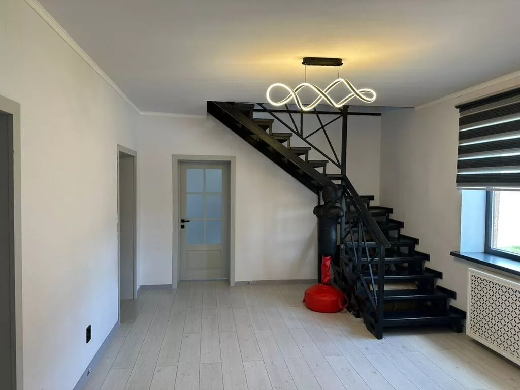 4 комнаты, 140 м², 2 соток, Бишкек, Ак-Орго ж/м Собственник