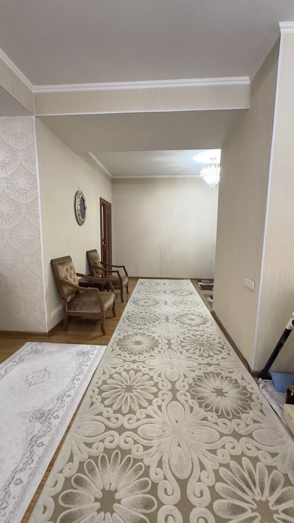 2 комнаты, 118 м², 6 мкр Индивидуалка, 2 этаж, Евроремонт