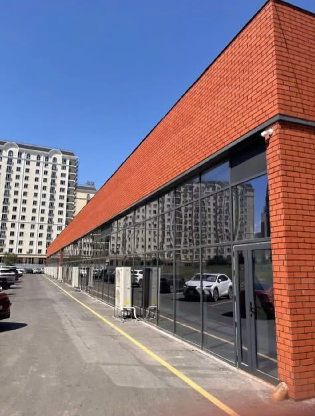 : 1200 м², Другой тип здания, Без ремонта