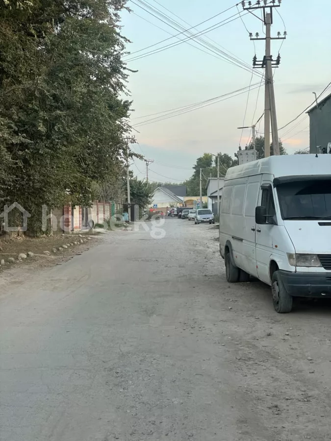 Продажа, дом, 2-комн.: Чуйская область / Бишкек, город Бишкек, Карагачевая роща — за 13 578 000 сом
