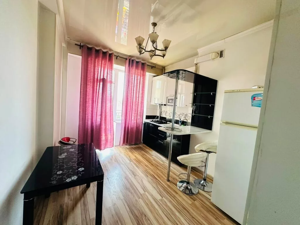 1 комната, 45 м², Молодая Гвардия Элитка, 4 этаж, Косметический ремонт