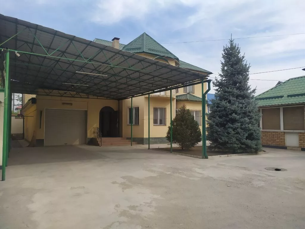 242 м², 6 комнат и более, ул. Горького / Панфилова, Без животных