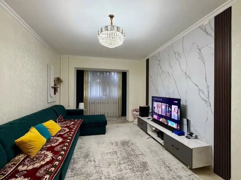 4 комнаты, 73 м², Таш-Рабат ТРЦ 105 серия, 2 этаж, Евроремонт