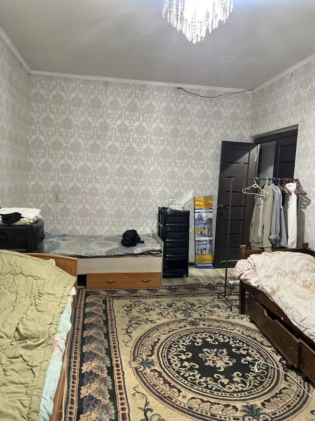 3 комнаты, 63 м², Золотой квадрат 106 серия, 9 этаж, Косметический ремонт