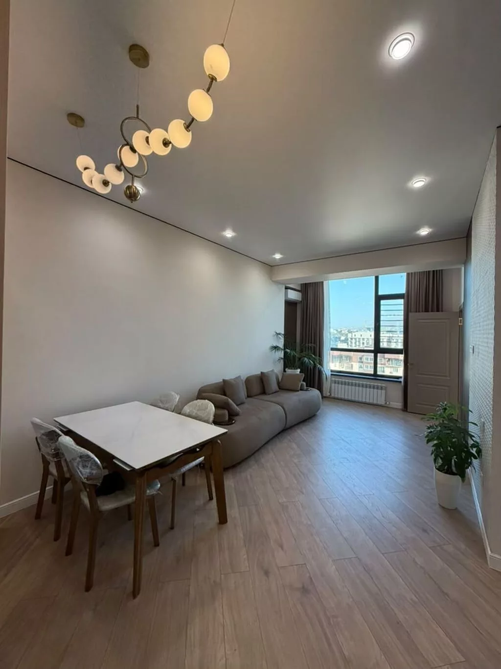 2 комнаты, 56 м², Южная Магистраль Элитка, 15 этаж, Евроремонт