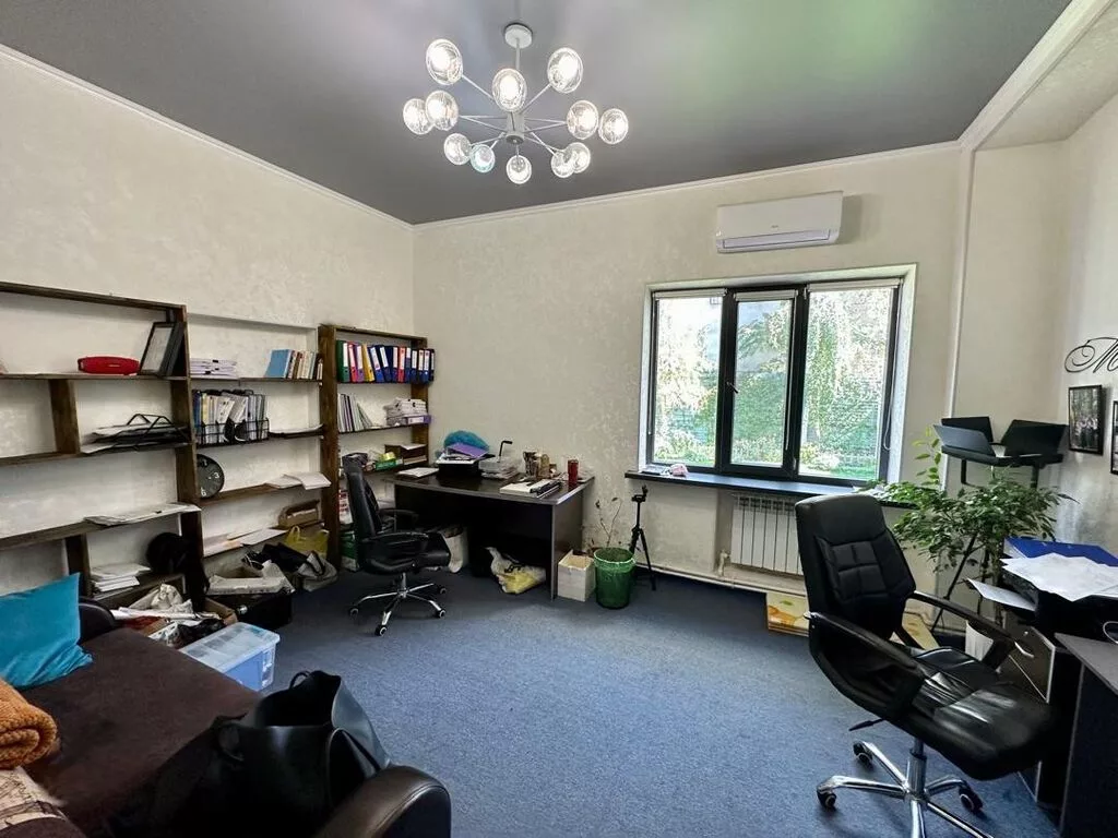 Сдаю Part of the office: Сдаю Колл-центр, IT company, Photo studio, 100 м², В жилом доме, С ремонтом, С отдельным входом, С юридическим адресом, With parking