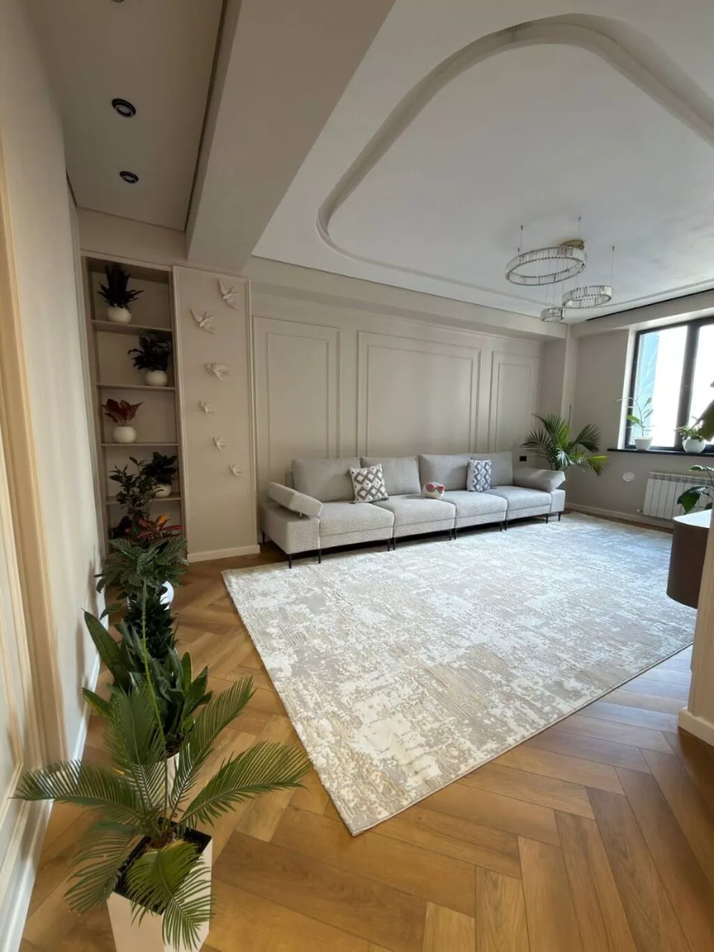 3 комнаты, 93 м², Тунгуч мкр Элитка, 6 этаж, Дизайнерский ремонт