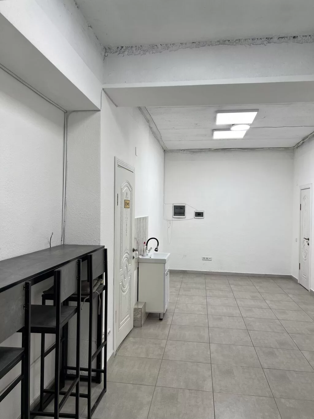 Продажа офисов 70 м², С ремонтом, Многоэтажное здание, 1 этаж