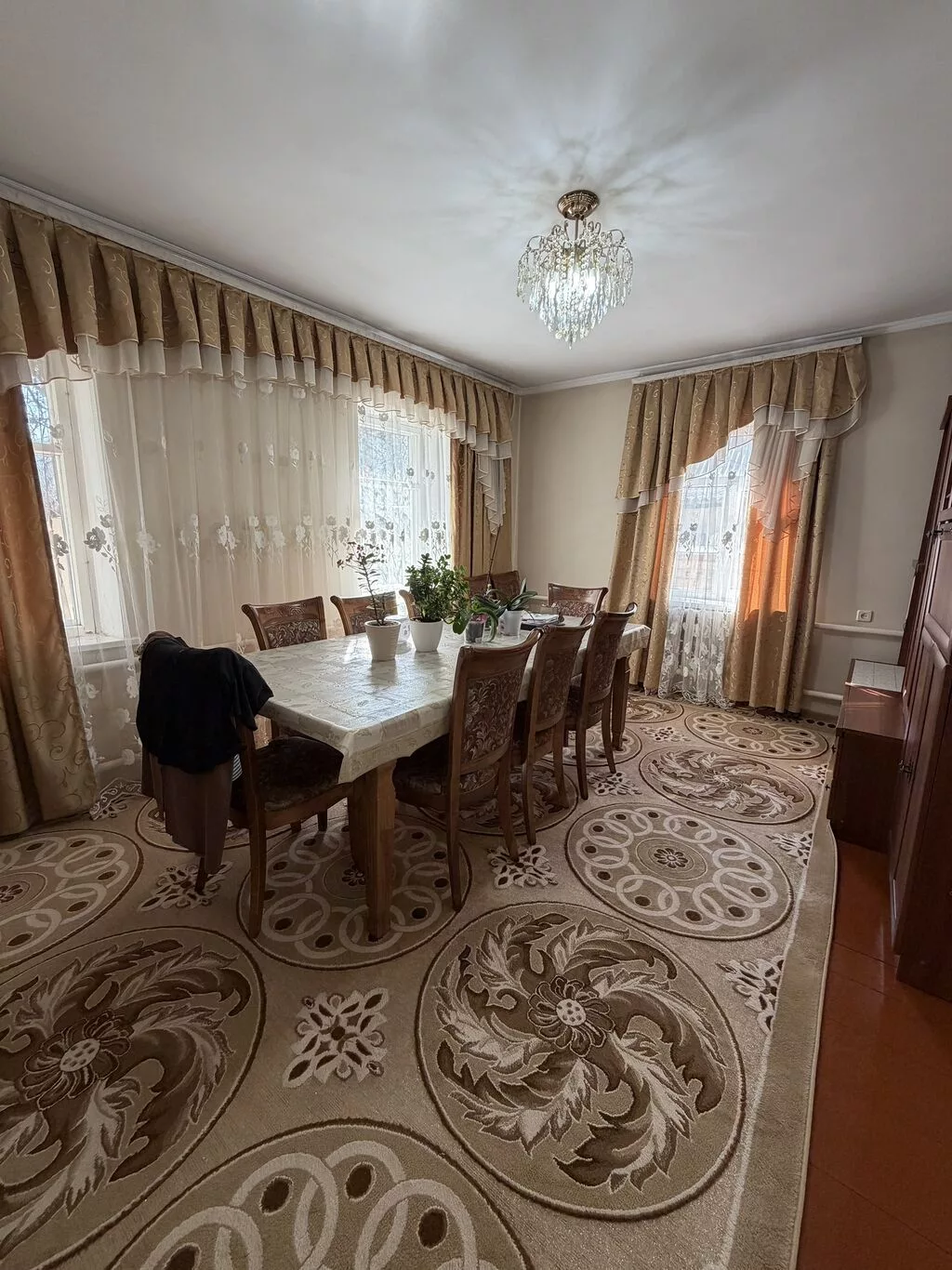 4 комнаты, 76 м², 4 соток, Бишкек, Аламединский рынок / базар Агентство недвижимости