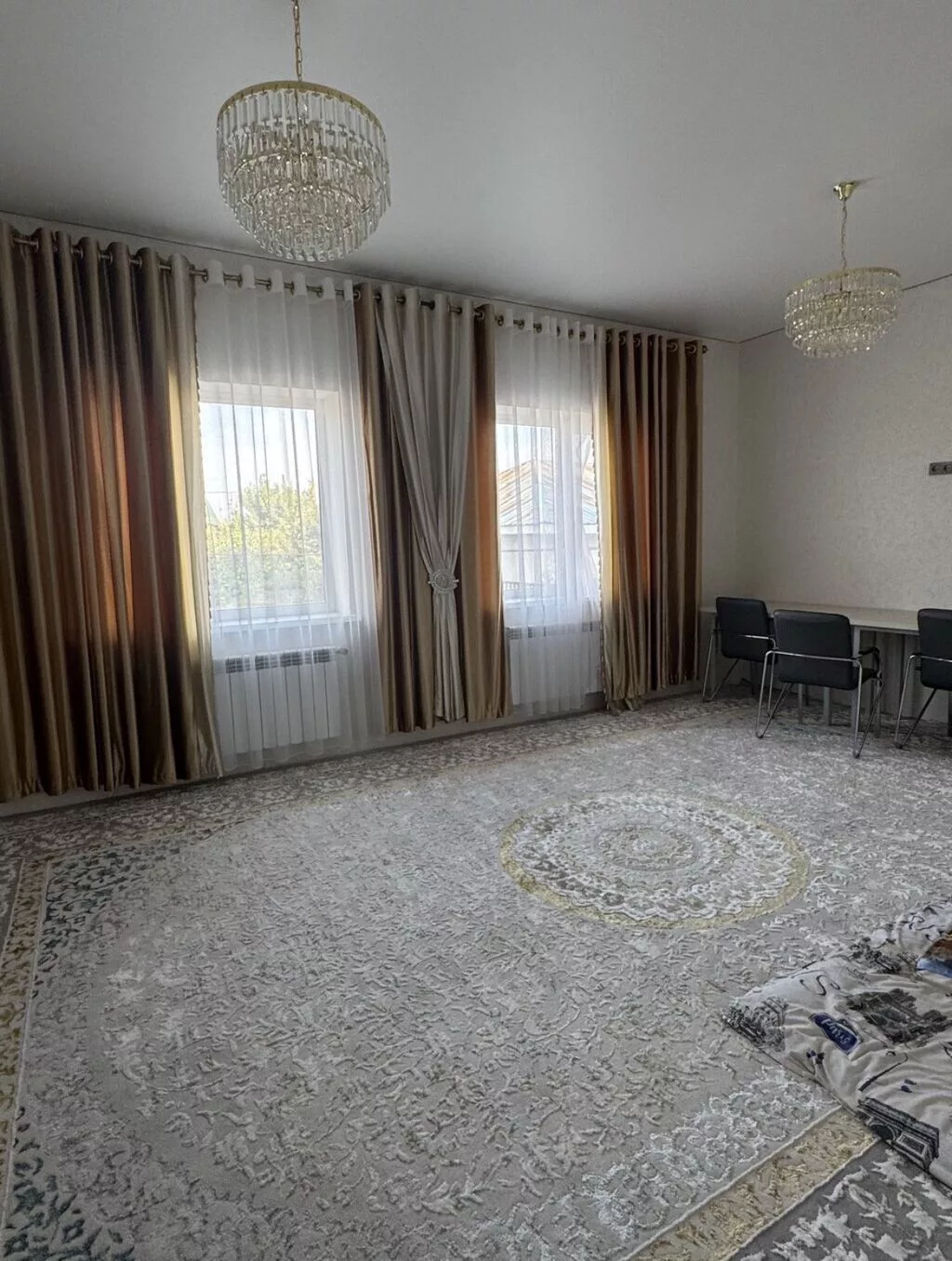 📍Район Арча Бешик. 💰80,000 сом Сдаю большой уютный светлый дом с