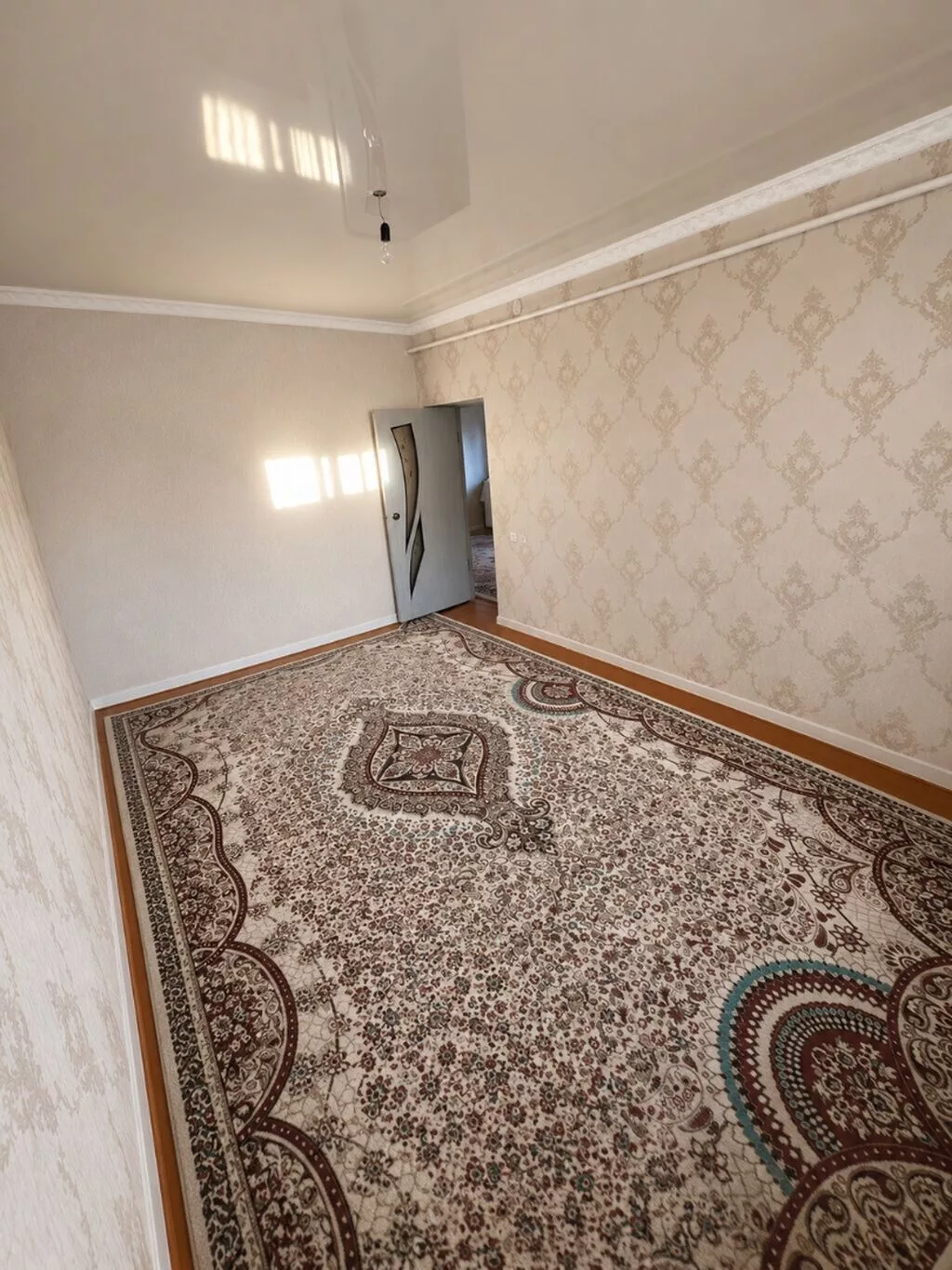 🏡 **СРОЧНО ПРОДАЁТСЯ ДОМ!** 📍 ж/м Арча-Бешик\ 📐 Площадь дома — **90