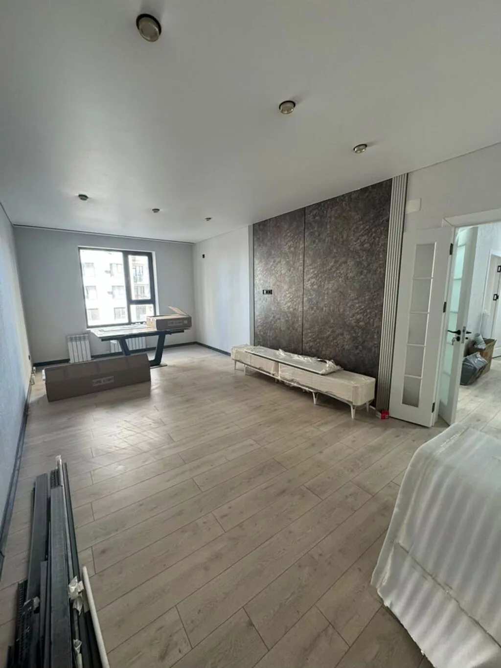3 комнаты, 87 м², Пишпек Элитка, 3 этаж, Свежий ремонт