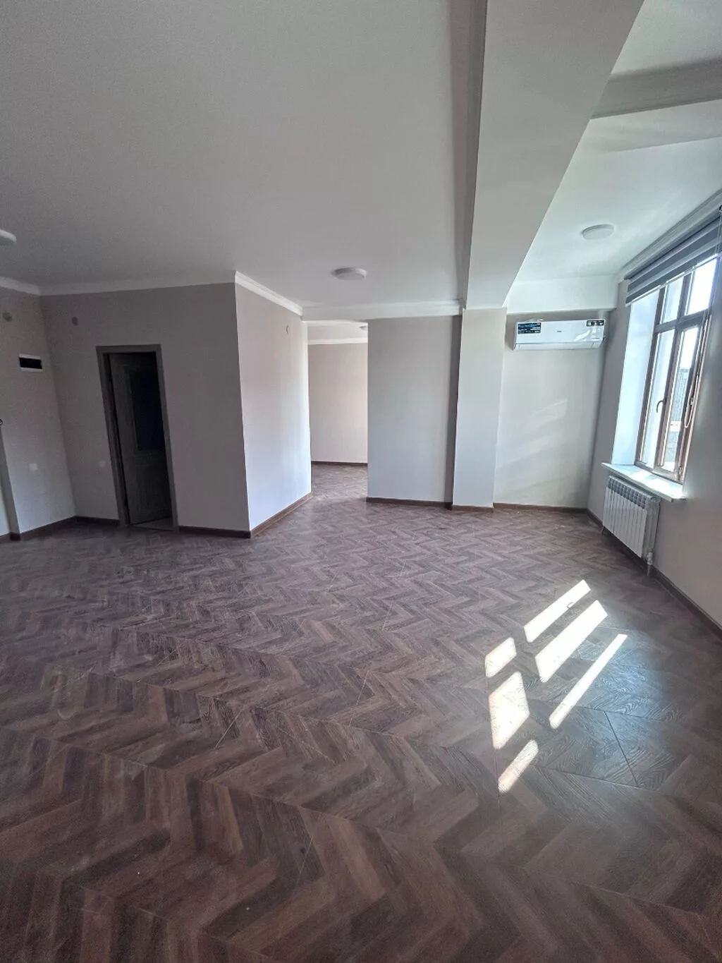 Сдаю Офисный кабинет: 58 м², В бизнес центре, С ремонтом, С отдельным санузлом, С системой безопасности, С парковкой