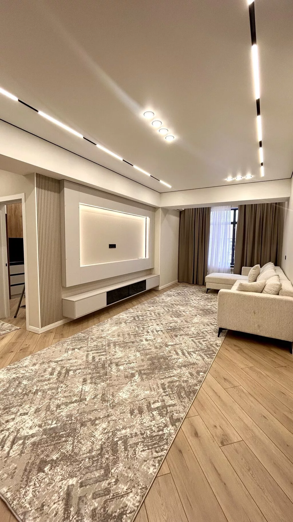2 комнаты, 71 м², Филармония Элитка, 11 этаж, Дизайнерский ремонт