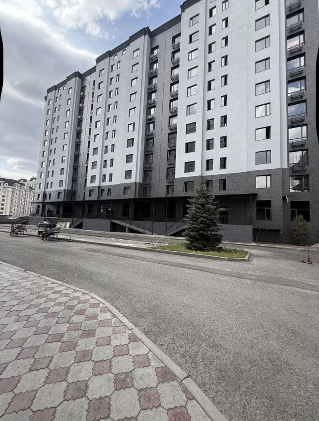 Сдан, Элитка, 2 комнаты, 67 м²