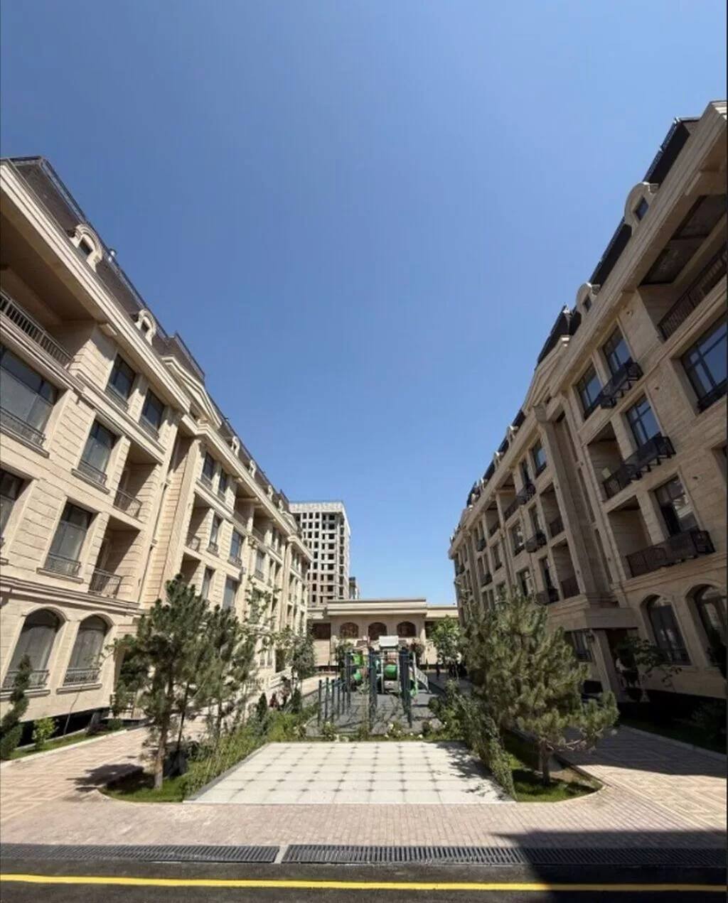 4 комнаты, 143 м², Асанбай мкр Элитка, 5 этаж, ПСО (под самоотделку)