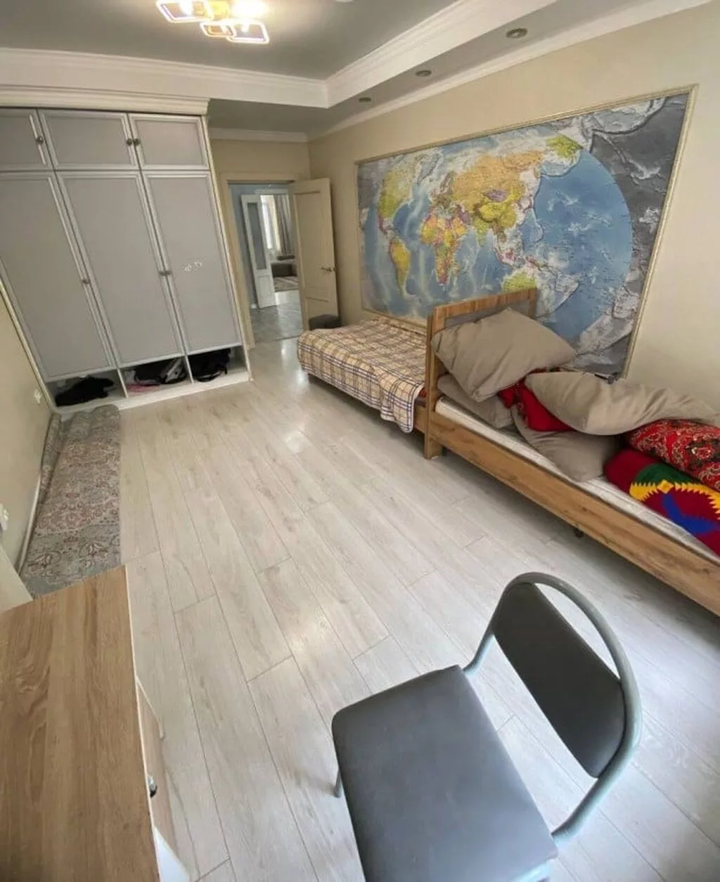 3 комнаты, 97 м², КНУ Элитка, 7 этаж, Старый ремонт