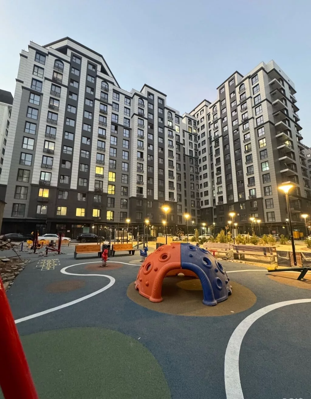 2 комнаты, 77 м², Южная Магистраль Элитка, 2 этаж, Евроремонт