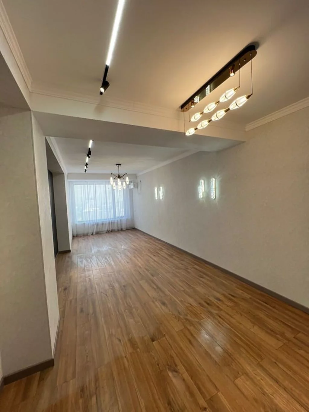 2 комнаты, 82 м², Политех Элитка, 13 этаж, Евроремонт