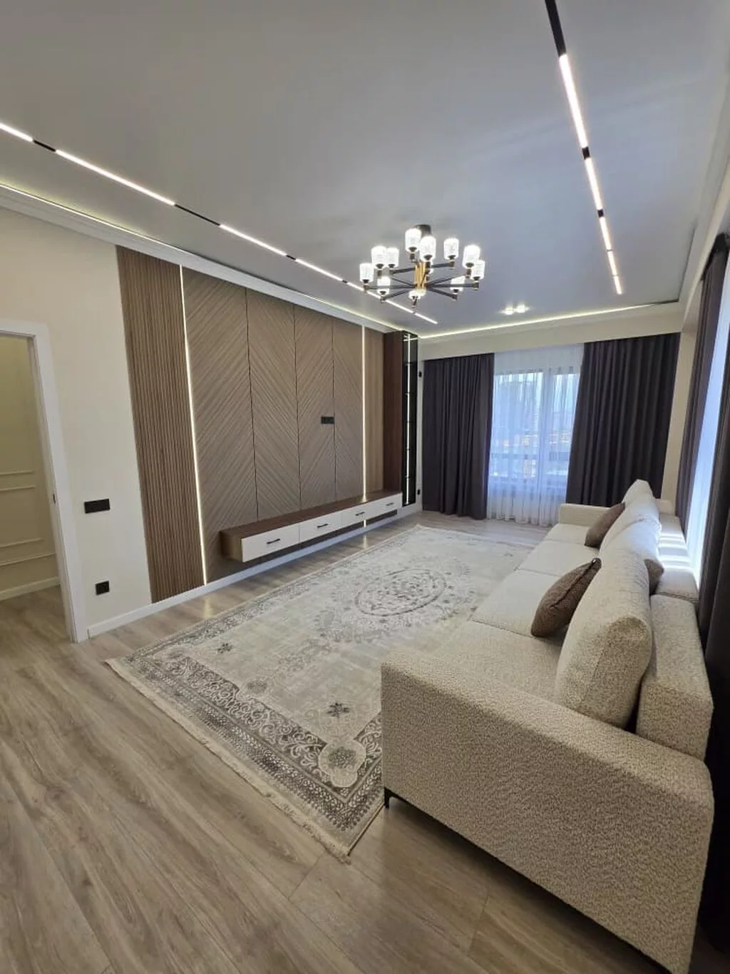 3 комнаты, 110 м², Гоин Элитка, 9 этаж, Дизайнерский ремонт