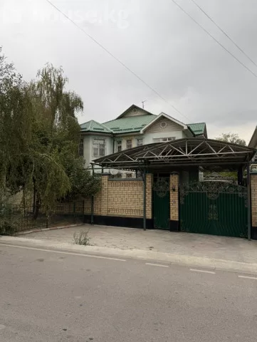 Аренда, дом, 6 и более-комн.: Чуйская область / Бишкек, город Бишкек, Ден Сяопина - Фучика - на долгий срок — за 262 800 сом