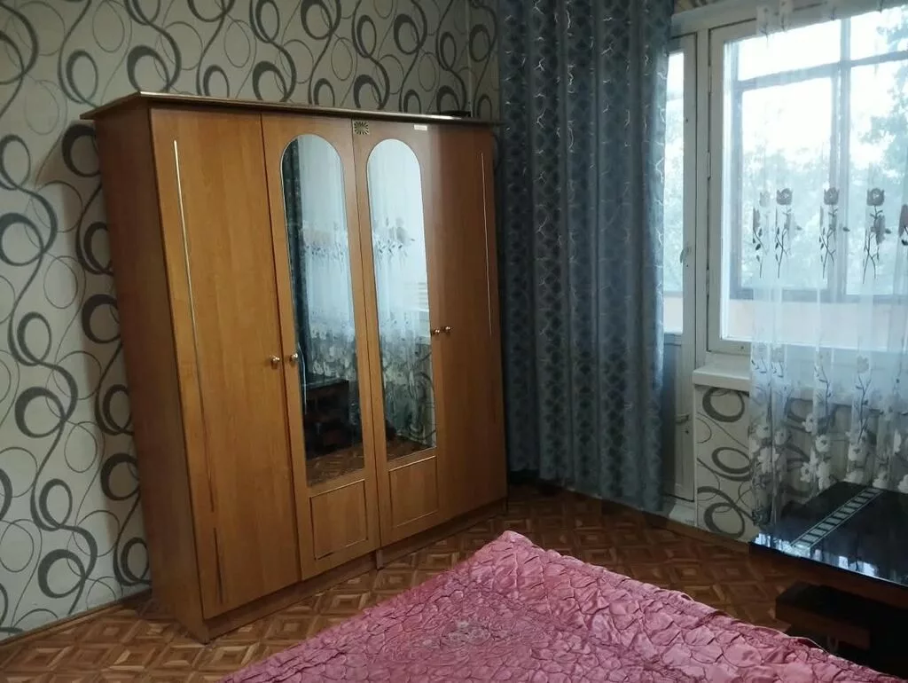 Сдается 3х комнатная квартира в центре со всеми удобствами мебелью и