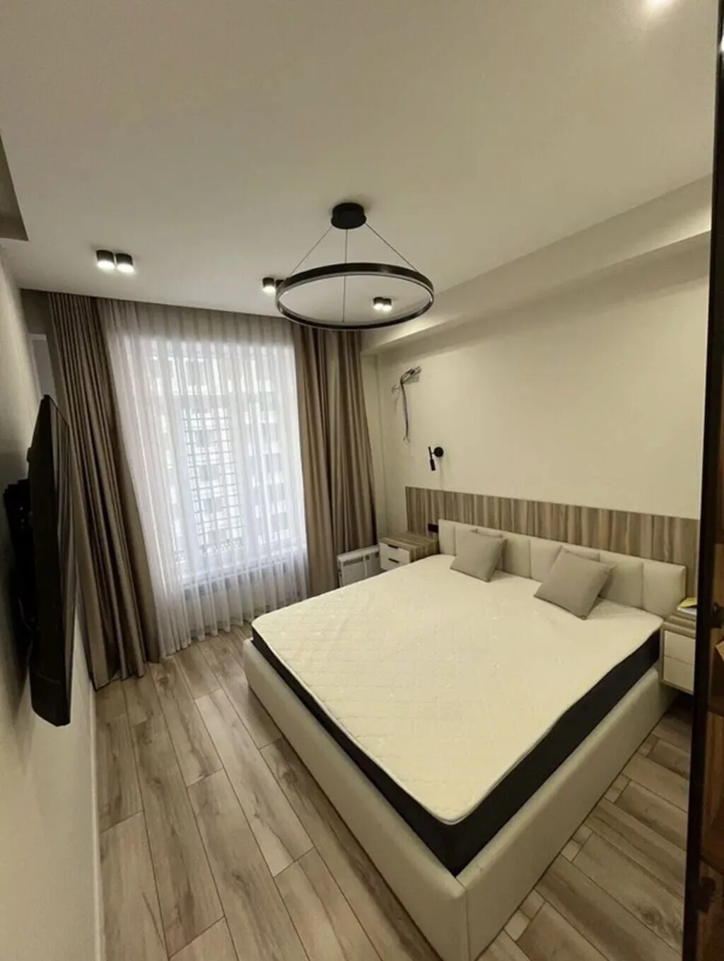 3 комнаты, 75 м², Асанбай мкр 6 этаж, Дизайнерский ремонт