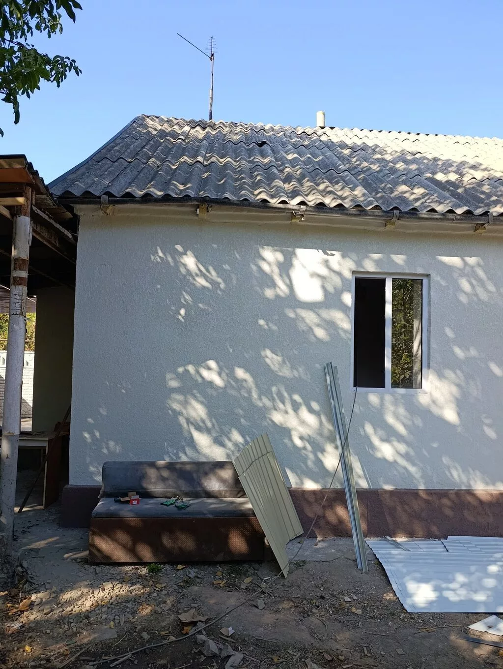 Срочно продается дом в районе Красный Строитель с 4 соток земли по