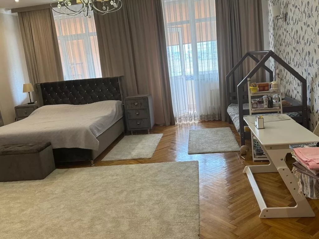 Продажа просторной квартиры 196 м² Продаётся просторная квартира