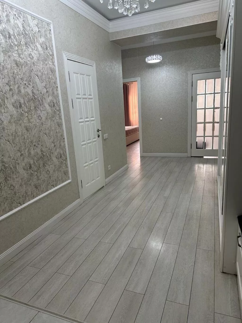4 комнаты, 133 м², Золотой квадрат 12 этаж, Евроремонт