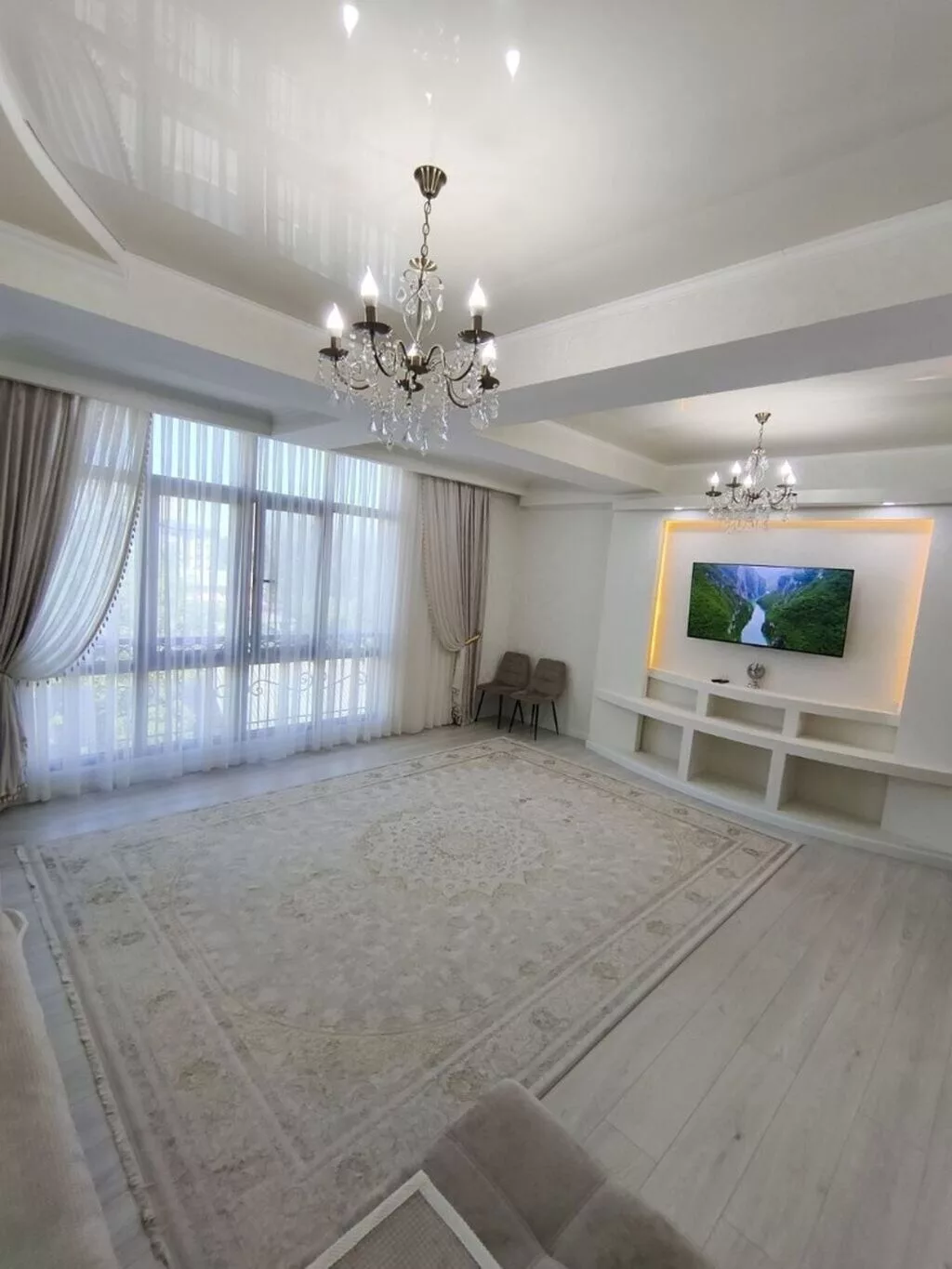 3 комнаты, 110 м², Аламедин-1 мкр Элитка, 4 этаж