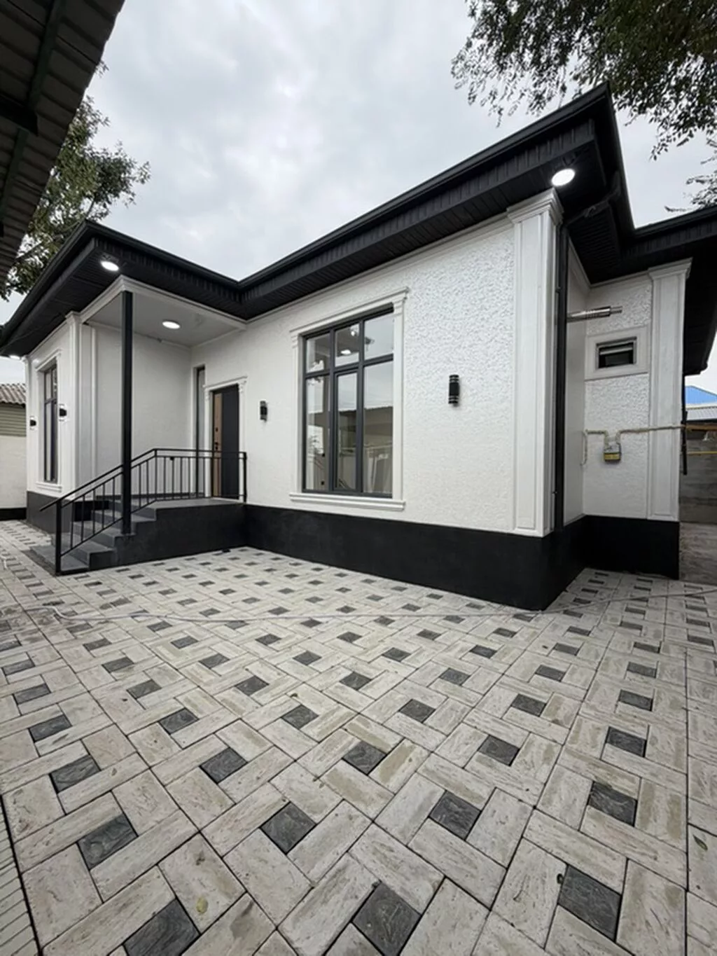 4 комнаты, 120 м², 3 соток, Новопавловка, Риэлтор