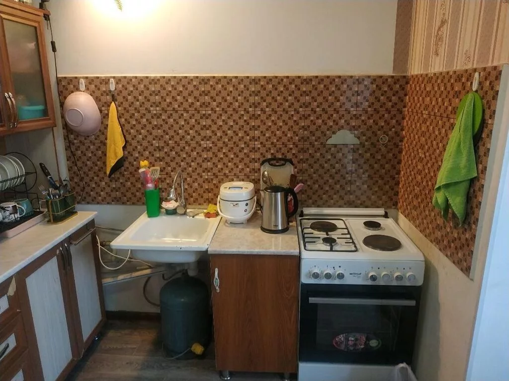 Сдаётся/предлагается квартира с отдельной кухней и рабочей комнатой